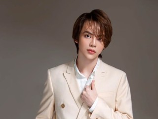 Mia Lê – Từ Cậu Bé Lê Văn Hiện Đến Hình Mẫu Chuyển Giới Được Ngưỡng Mộ