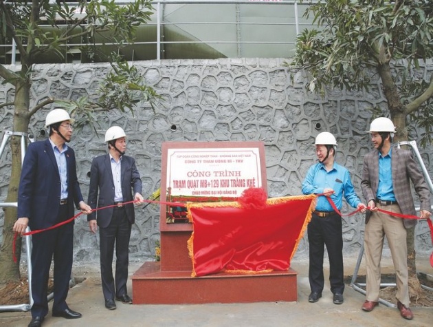 Than Uông Bí - TKV: Gắn biển công trình Trạm quạt MB+129 Khu Tràng Khê
