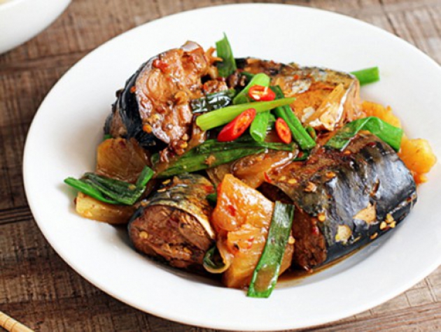 Cá nục kho gừng thơm ngon khó chối từ